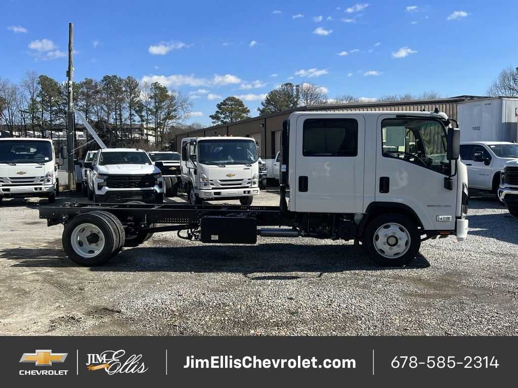 New 2025 Chevrolet Low Cab Forward 5500XD image 3
