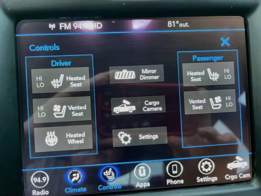 Used 2019 Chrysler 300 Limited RWD image 19