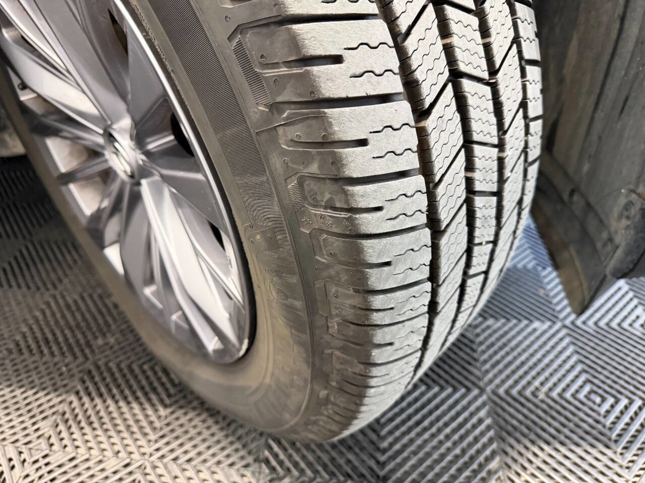 Used 2025 MAZDA CX-90 3.3 Turbo w/ Preferred Package image 43