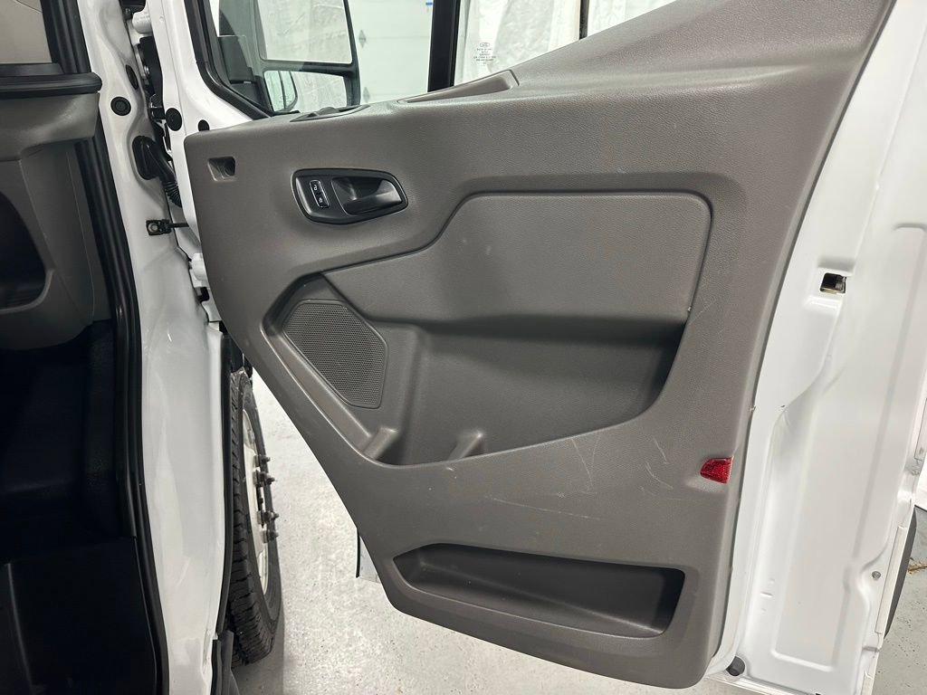 Used 2024 Ford Transit 250 148 Medium Roof Extended AWD w/ Load Area Protection Package image 42