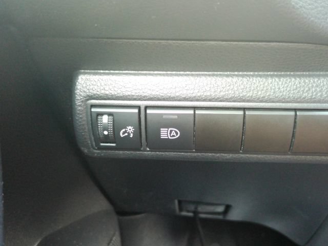 Used 2022 Toyota Corolla LE FWD image 31