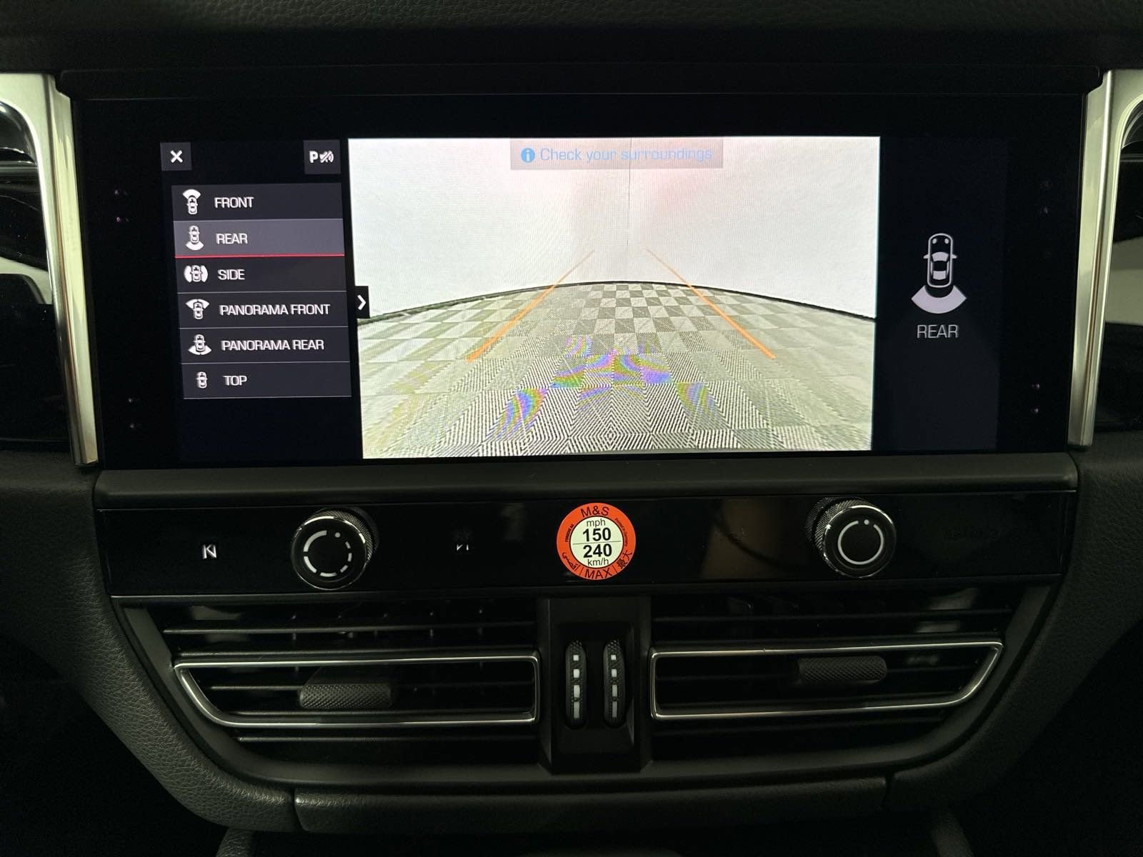 Certified 2025 Porsche Macan image 20
