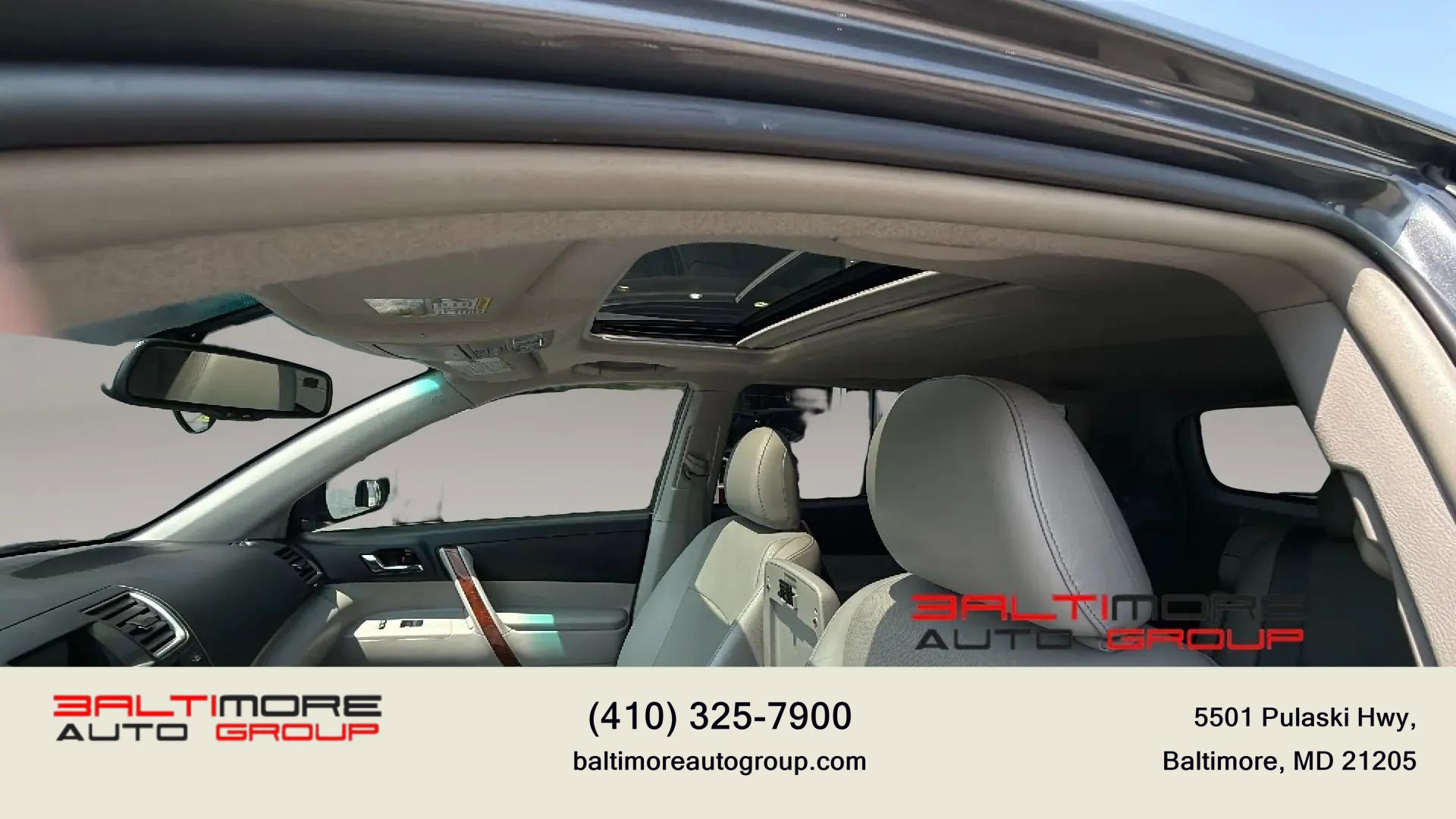 Used 2012 Toyota Highlander Limited w/ Tow Pkg AWD/4WD image 9