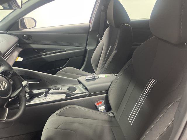 New 2025 Hyundai Elantra Sport image 8