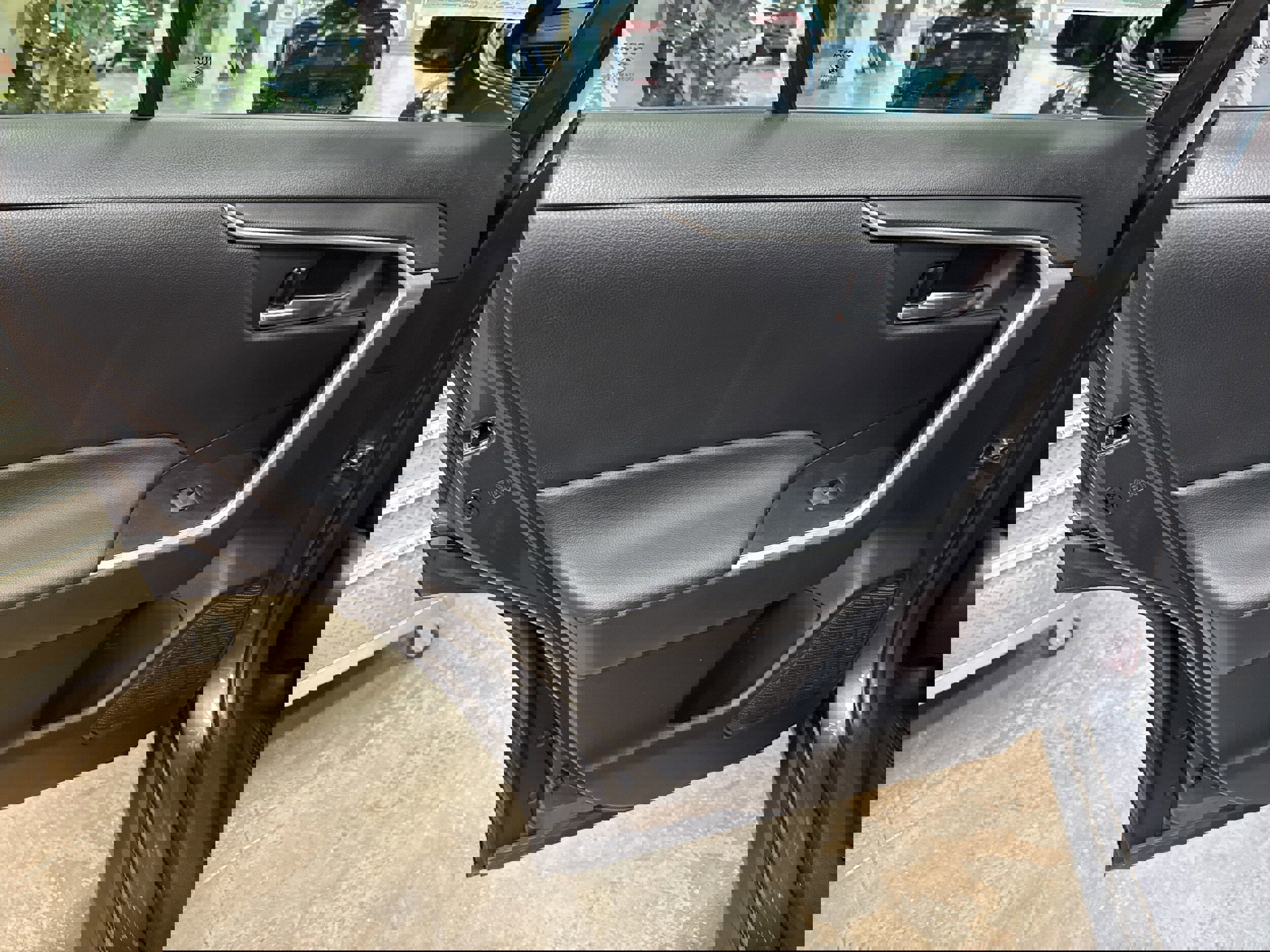 Used 2022 Toyota RAV4 XLE w/ XLE Grade Weather Package image 22