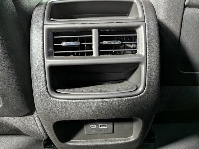 Used 2023 Cadillac XT5 Luxury w/ LPO, Floor Liner Package AWD/4WD image 26