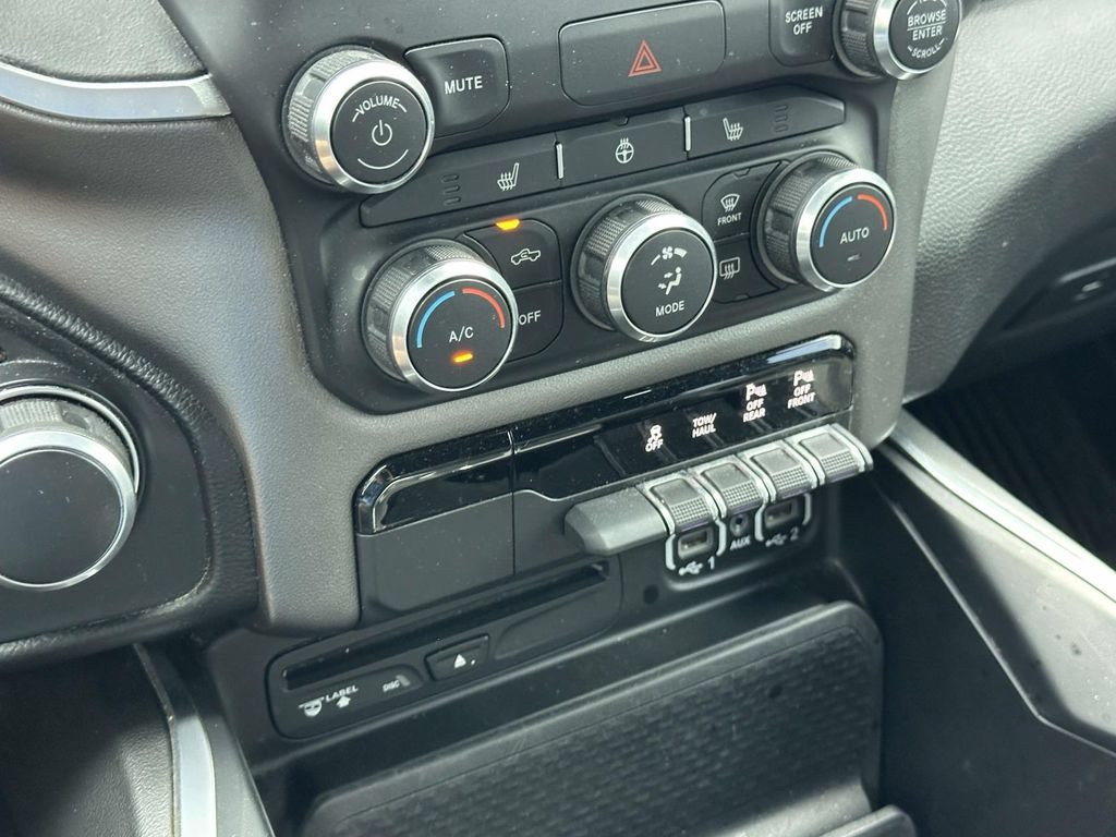 Used 2019 RAM 1500 Big Horn AWD/4WD image 29