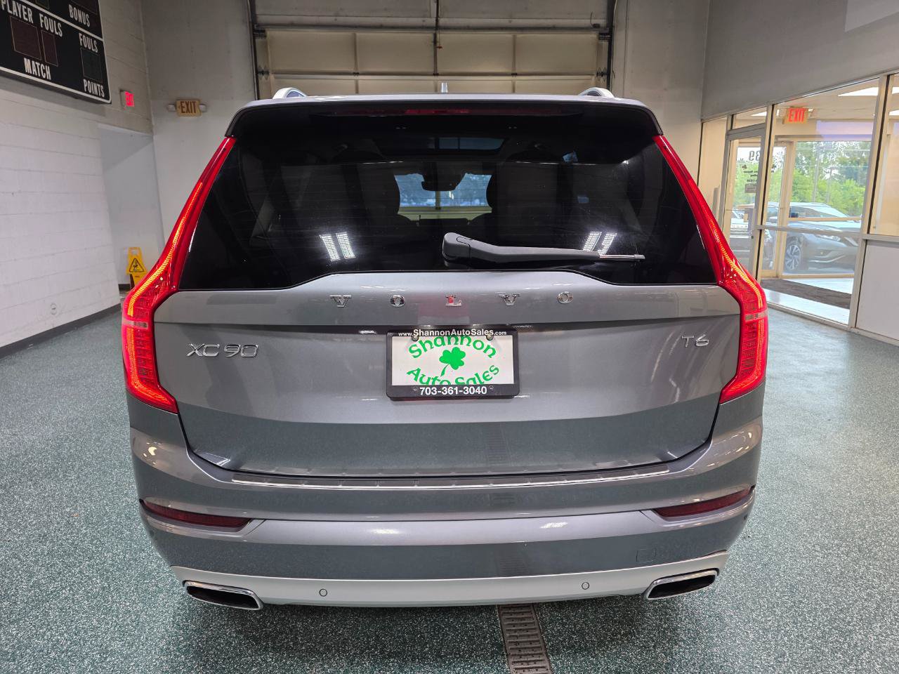 Used 2018 Volvo XC90 T6 Momentum w/ Convenience Package AWD/4WD image 8