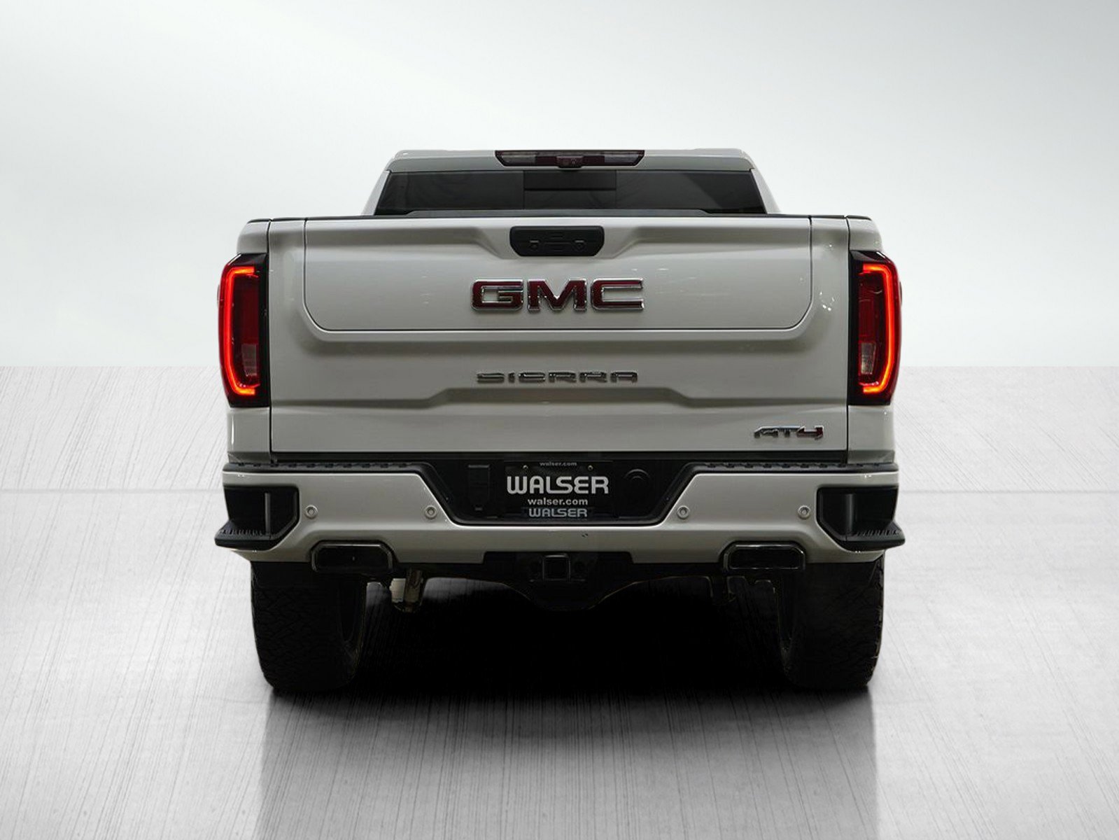 Used 2020 GMC Sierra 1500 AT4 w/ AT4 Premium Package image 4