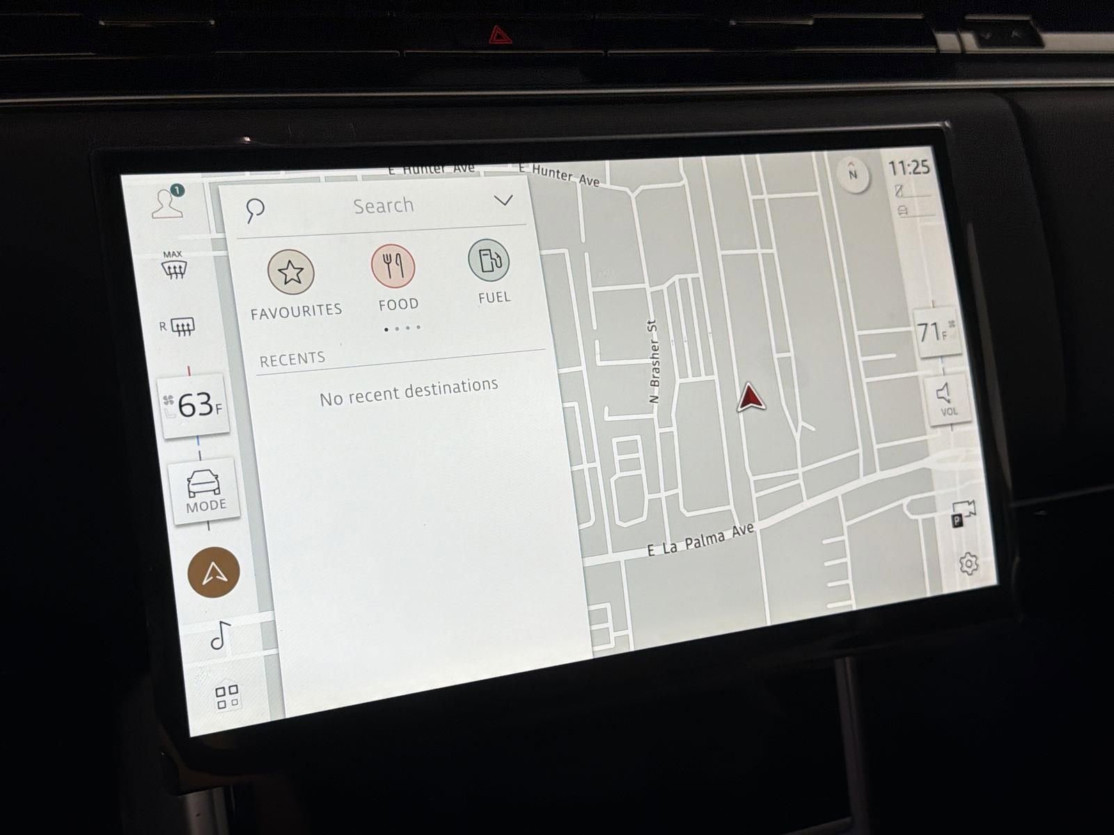 New 2026 Land Rover Range Rover Long Wheelbase SE image 14