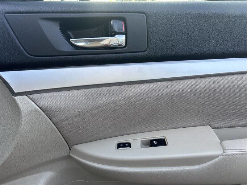 Used 2014 Subaru Outback 2.5i image 14