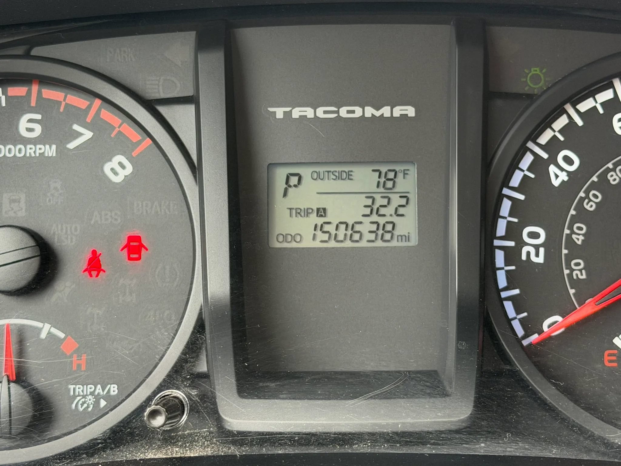 Used 2016 Toyota Tacoma SR RWD image 25