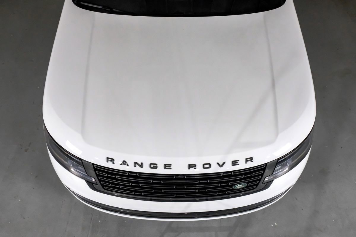 Used 2024 Land Rover Range Rover SE image 35
