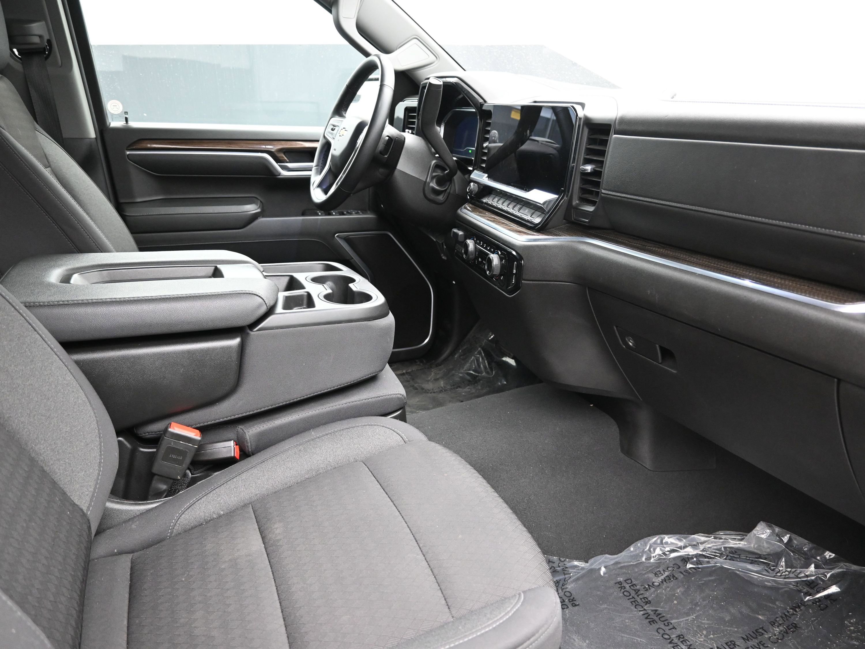 Used 2025 Chevrolet Silverado 1500 LT image 25