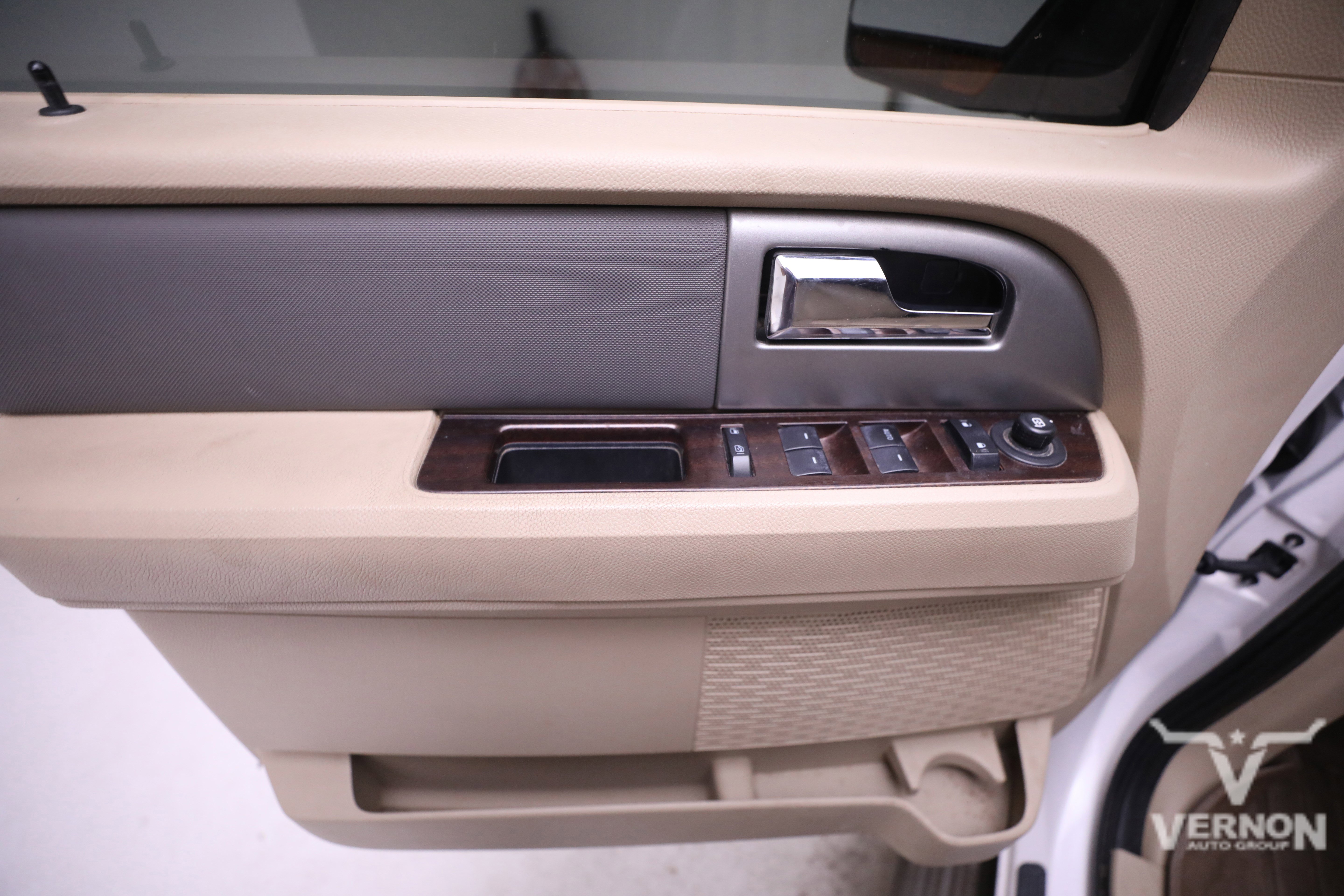 Used 2013 Ford Expedition EL XLT image 31