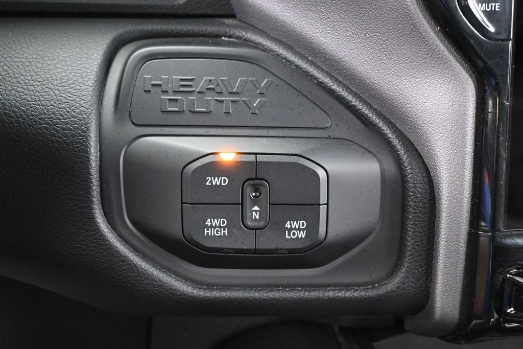 Used 2026 RAM 3500 Laramie AWD/4WD image 24