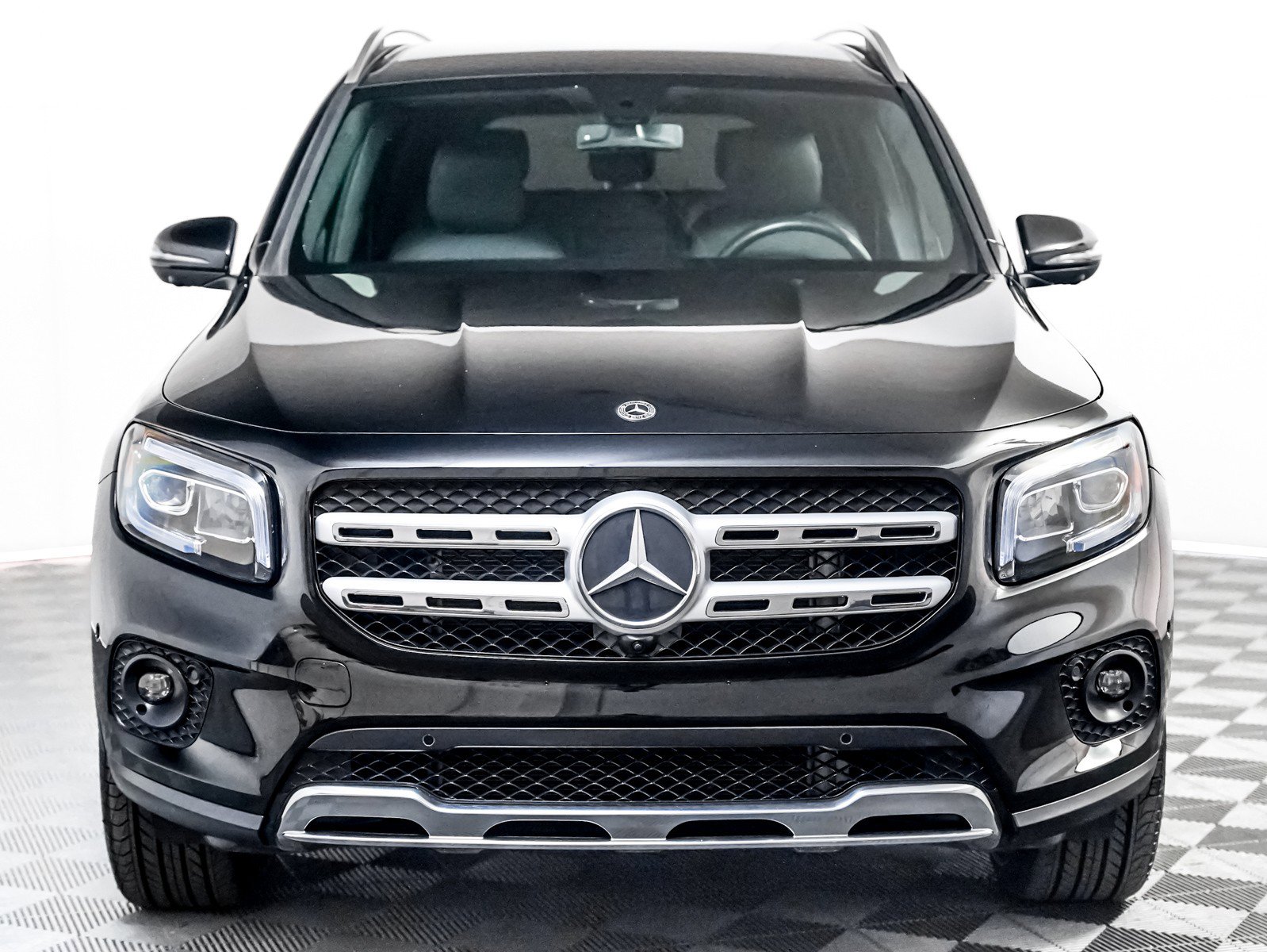 Certified 2022 Mercedes-Benz GLB 250 w/ Premium Package Lite image 10