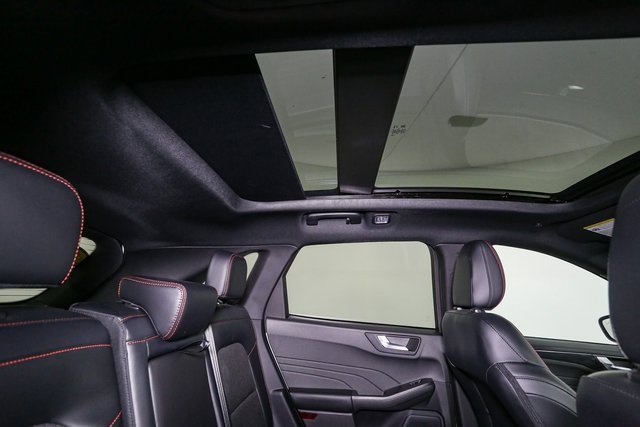 Used 2023 Ford Escape ST-Line w/ Tech Pack #1 image 21