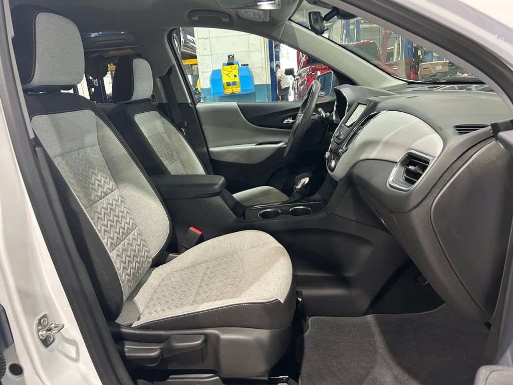 Used 2024 Chevrolet Equinox LS w/ LS Convenience Package AWD/4WD image 36