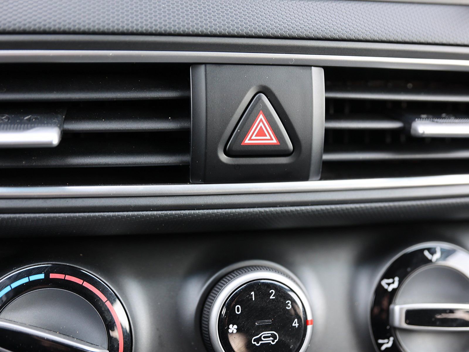 Used 2021 Hyundai Kona Night image 26