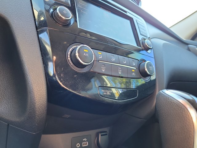 Used 2022 Nissan Rogue Sport S FWD image 30