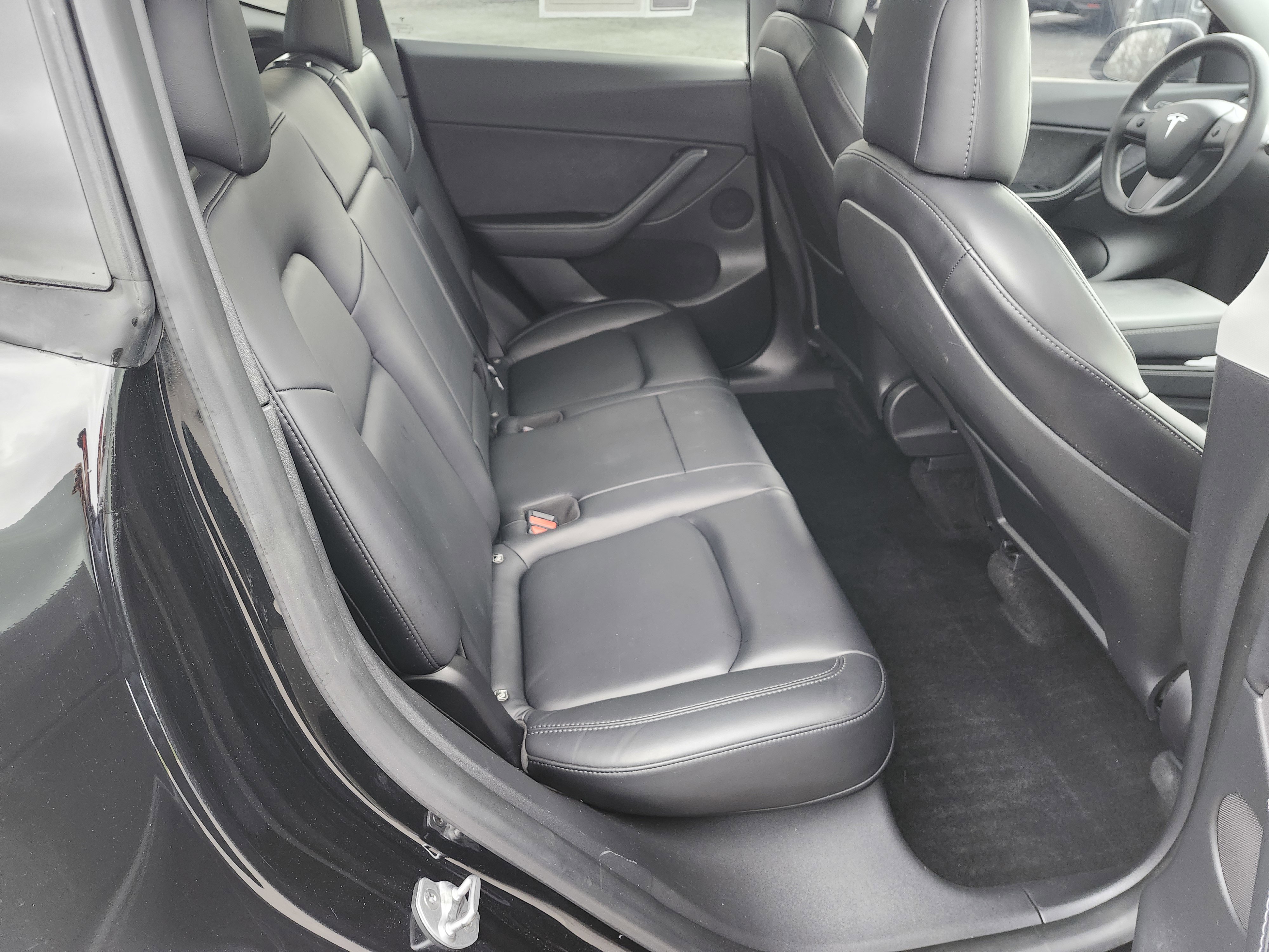 Used 2021 Tesla Model Y Long Range image 20