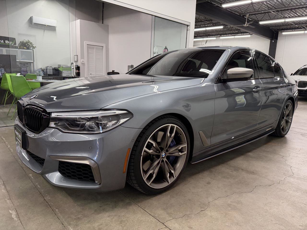 Used 2019 BMW M550i xDrive w/ Premium Package AWD/4WD image 1