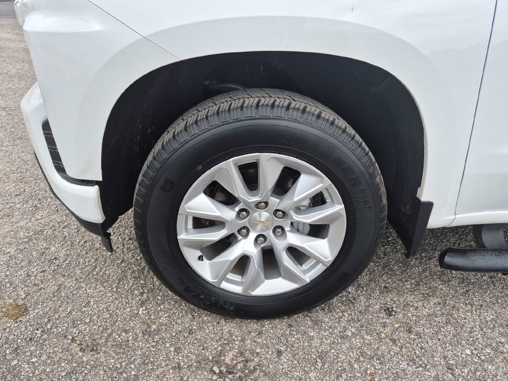 Used 2021 Chevrolet Silverado 1500 Custom RWD image 11