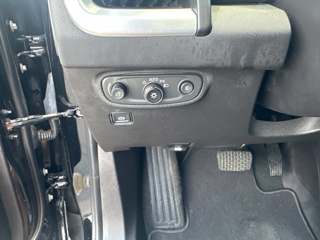 Used 2023 GMC Terrain SLT w/ Infotainment Package II AWD/4WD image 14