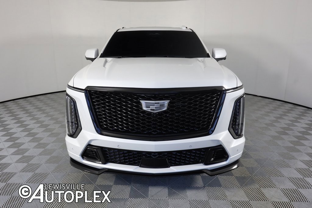 Used 2025 Cadillac Escalade V w/ LPO, ONYX Package image 3