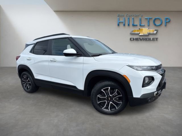 Used 2023 Chevrolet TrailBlazer ACTIV AWD/4WD image 2
