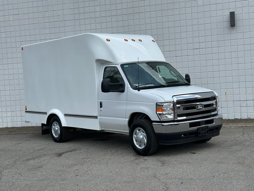 New 2027 Ford E-350 and Econoline 350 Super Duty w/ Power Equipment Group RWD image 24