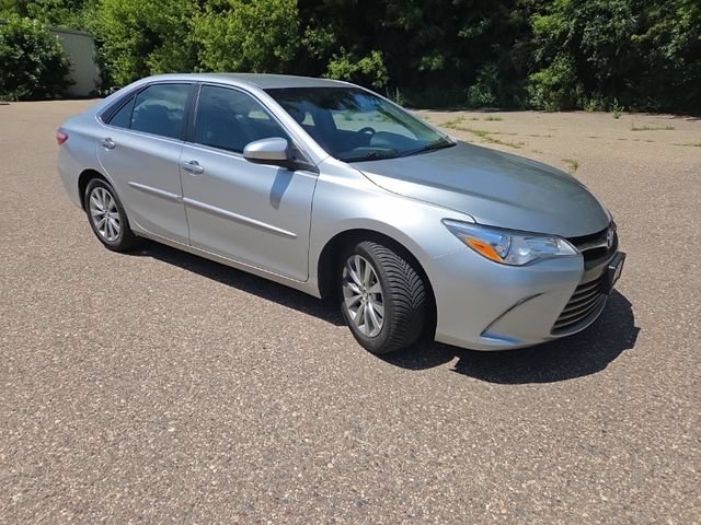 Used 2016 Toyota Camry XLE FWD image 18