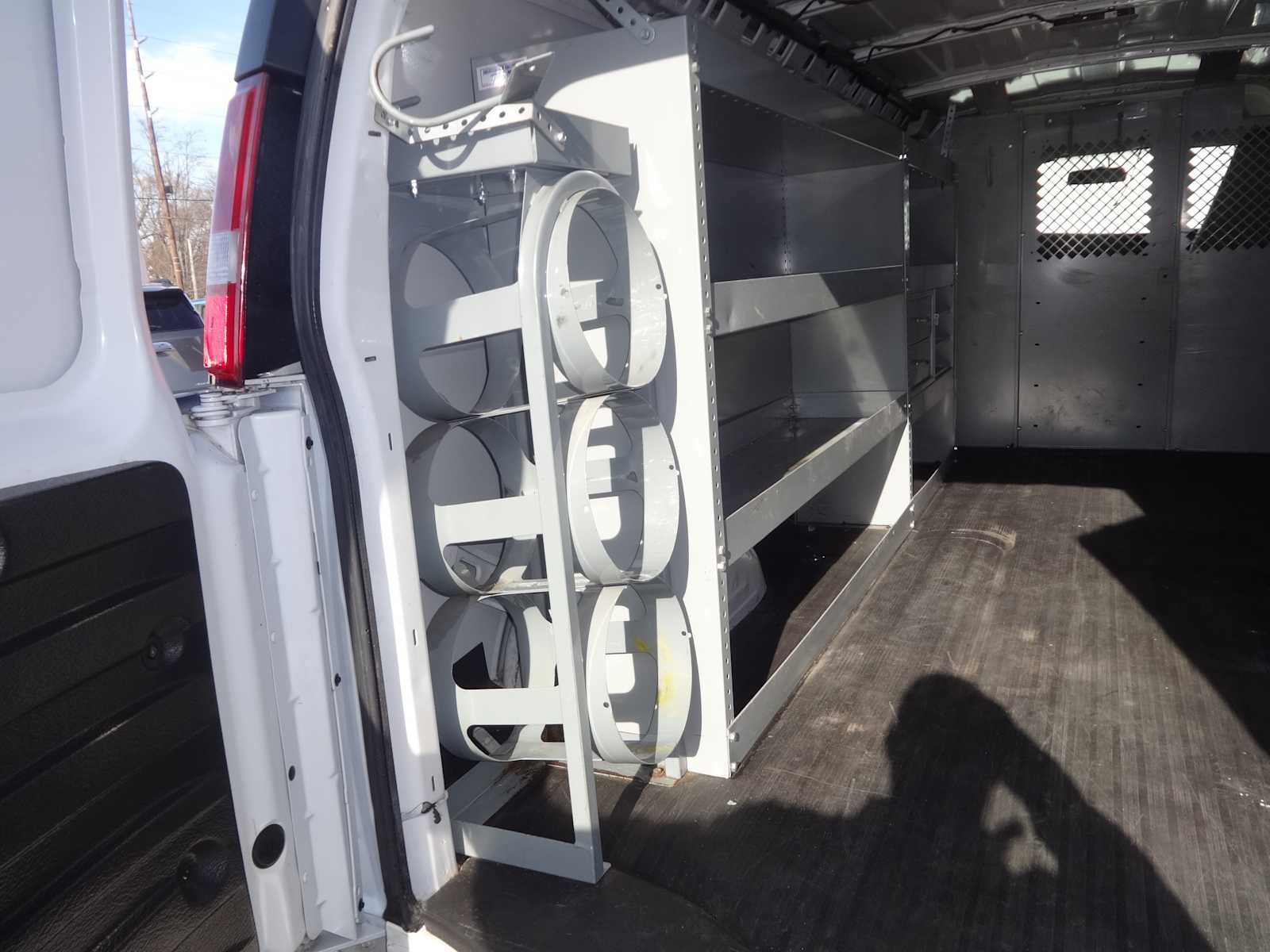 Used 2022 Chevrolet Express 2500 Extended w/ Driver Convenience Package image 7