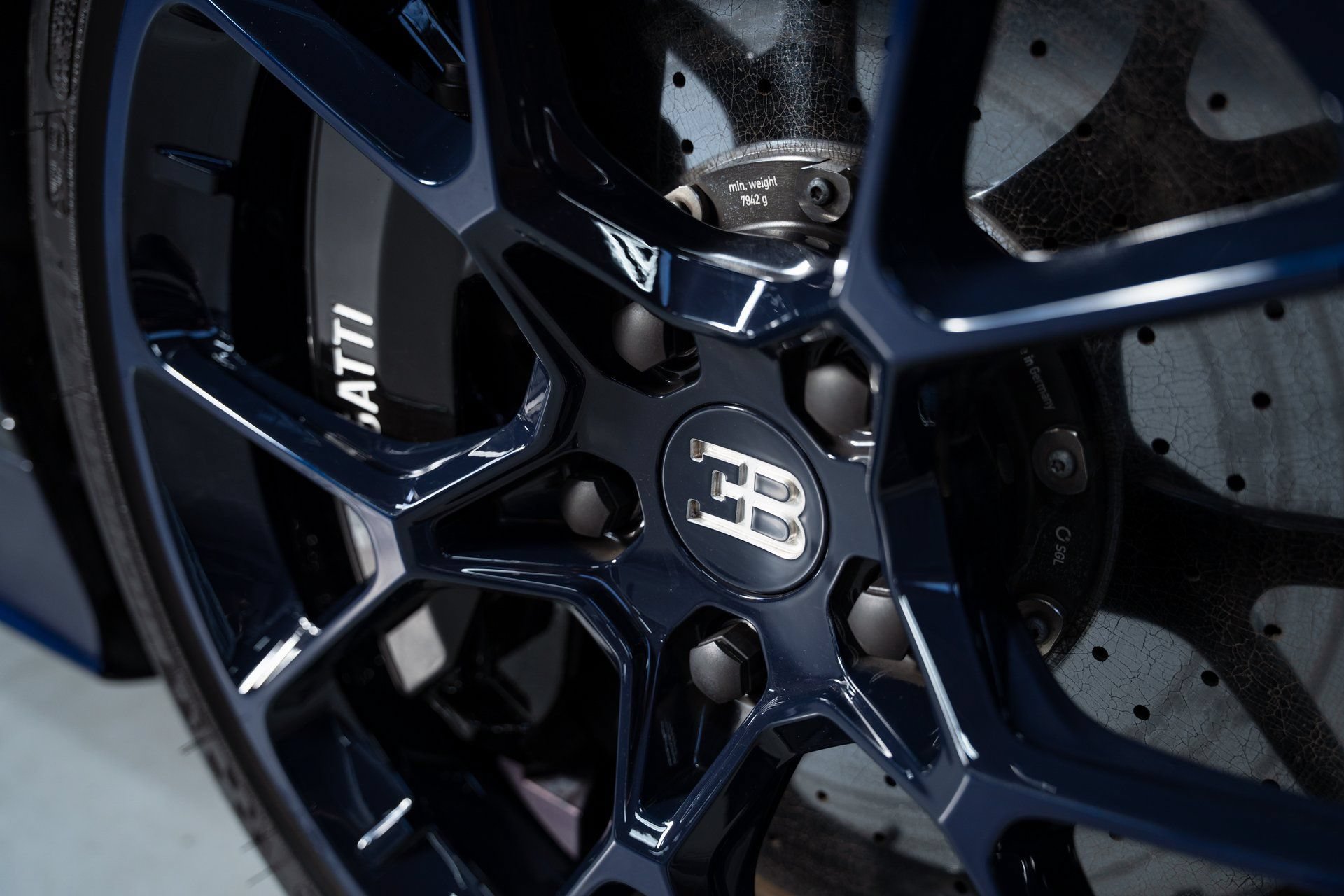 Used 2023 Bugatti Chiron AWD/4WD image 12