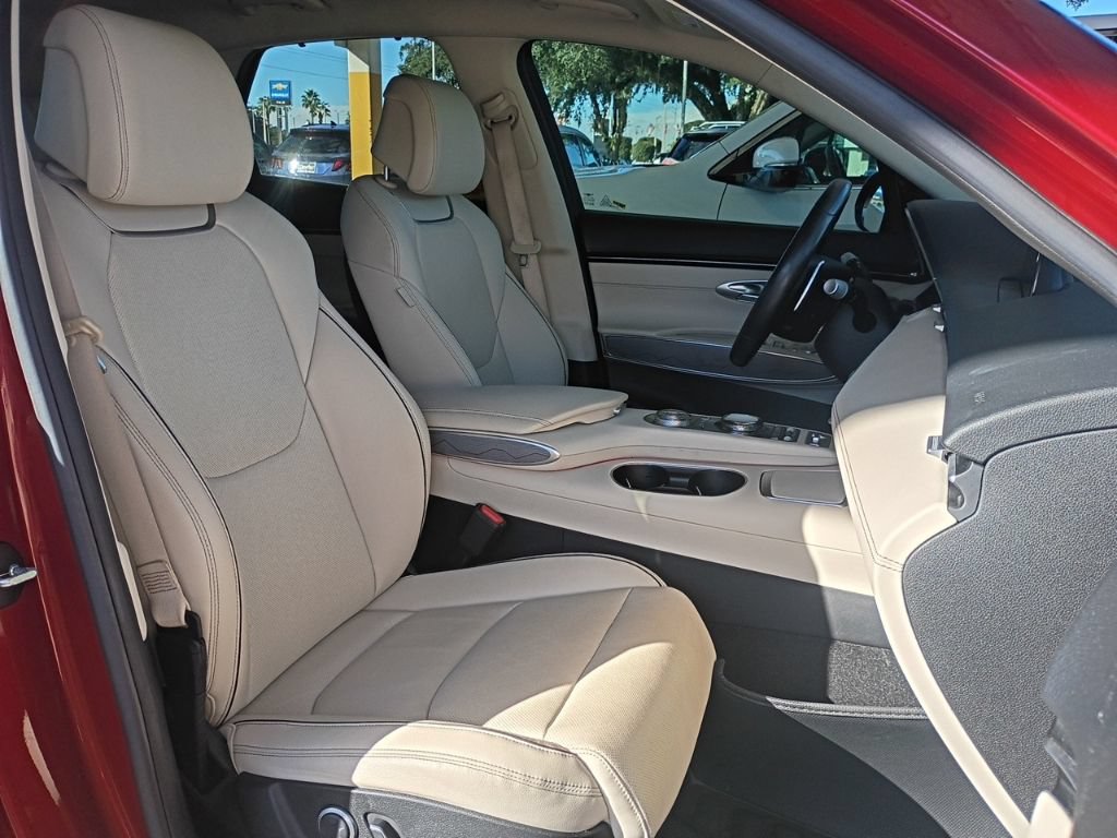 Used 2022 Genesis GV70 2.5T w/ Advanced Package AWD/4WD image 3