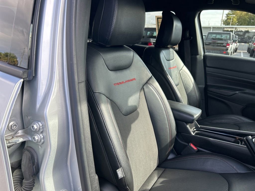 Used 2024 Jeep Compass Trailhawk image 24