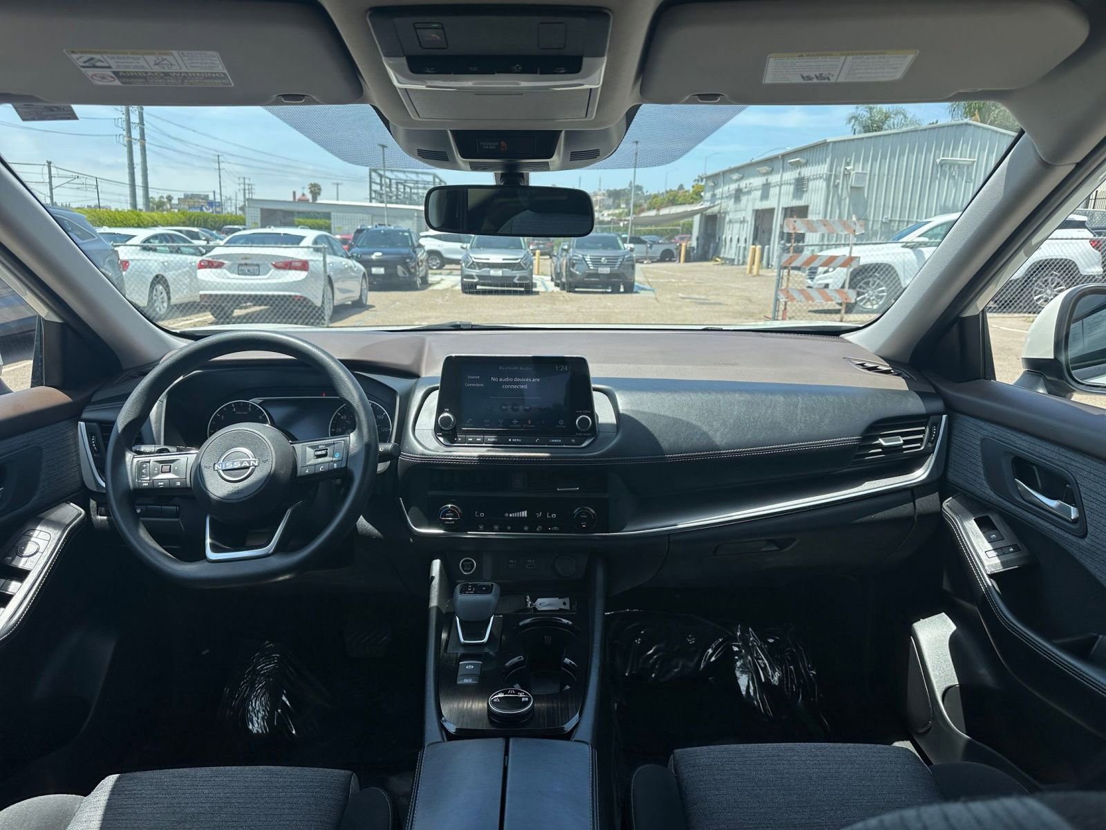 Used 2023 Nissan Rogue SV image 33