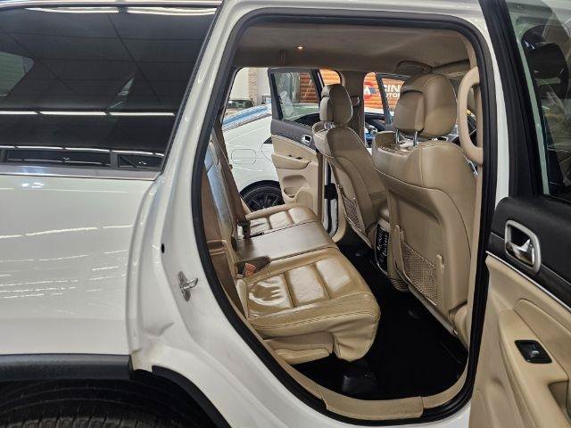 Used 2019 Jeep Grand Cherokee Limited AWD/4WD image 33