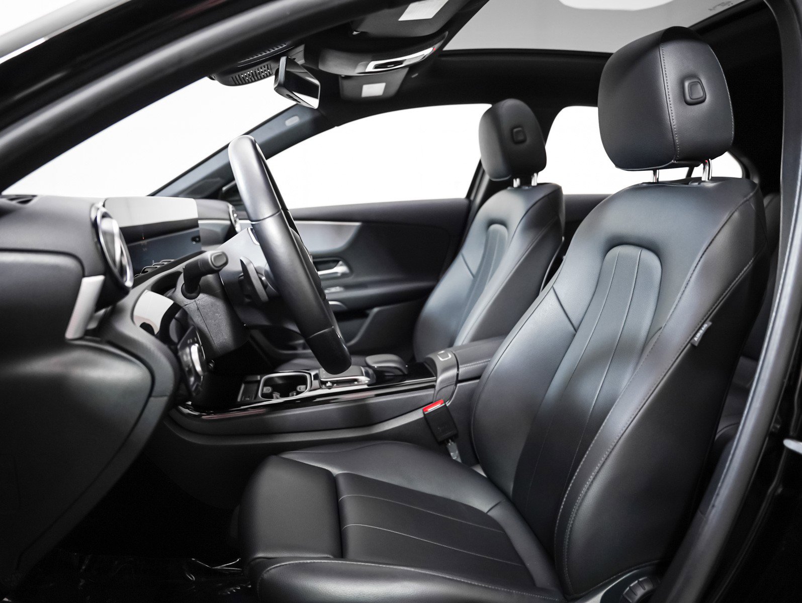 Certified 2022 Mercedes-Benz A 220 image 8