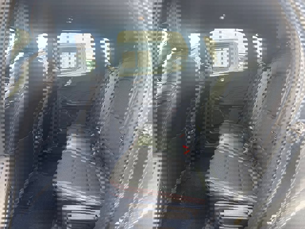 Used 2025 Ford Escape ST-Line image 16