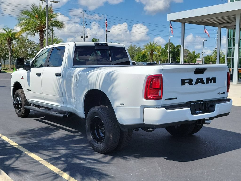 New 2026 RAM 3500 Big Horn AWD/4WD image 5
