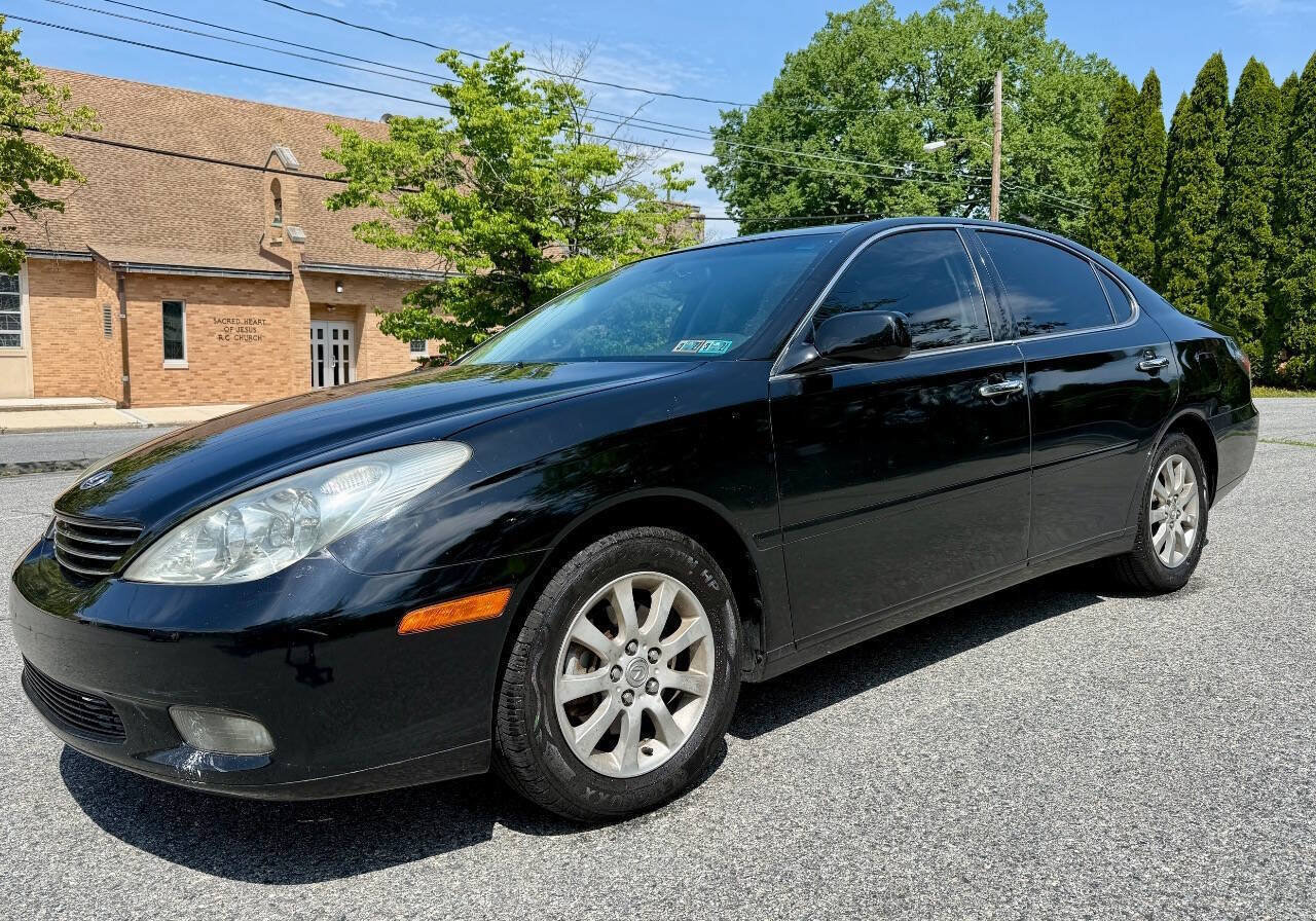 Used 2003 Lexus ES 330 FWD image 1
