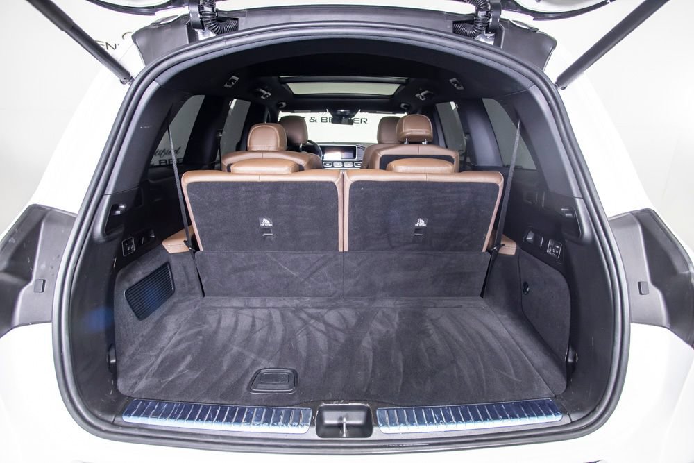 Used 2024 Mercedes-Benz GLS 450 4MATIC image 9