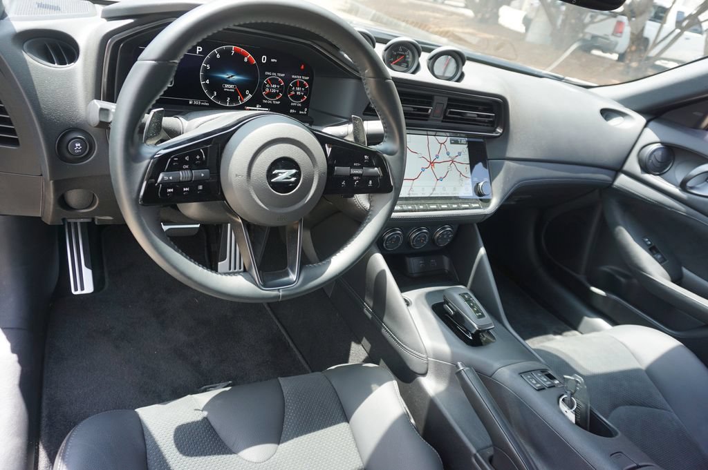 Used 2024 Nissan Z Performance w/ Floor Mat Package RWD image 5
