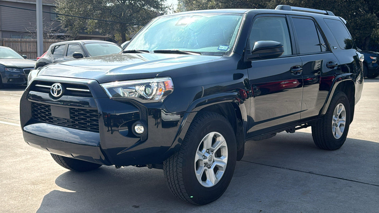Used 2022 Toyota 4Runner SR5 image 3