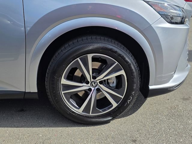Used 2023 Lexus RX 350h w/ Accessory Package (2T) AWD/4WD image 8
