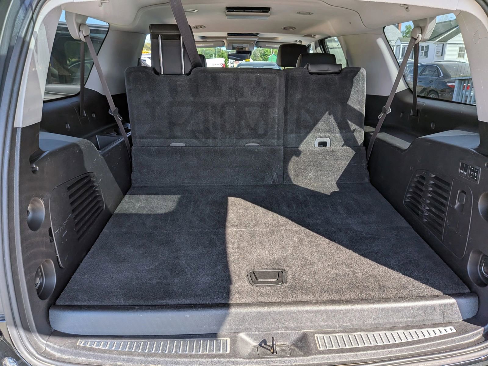 Used 2016 Chevrolet Suburban LTZ image 39