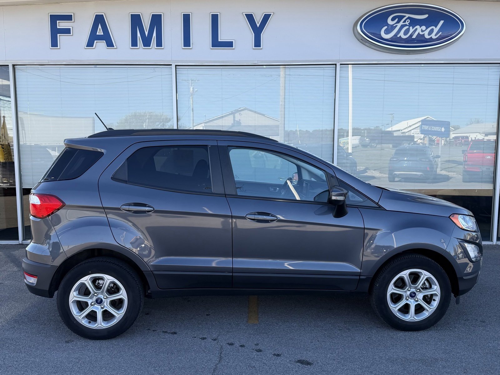 Used 2021 Ford EcoSport SE image 8