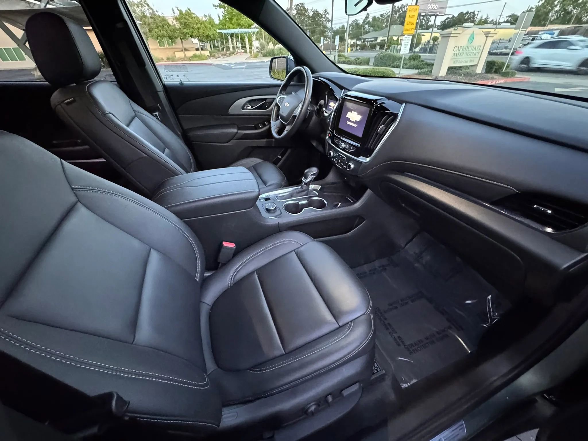 Used 2022 Chevrolet Traverse LT w/ LPO, Floor Liner Package image 13